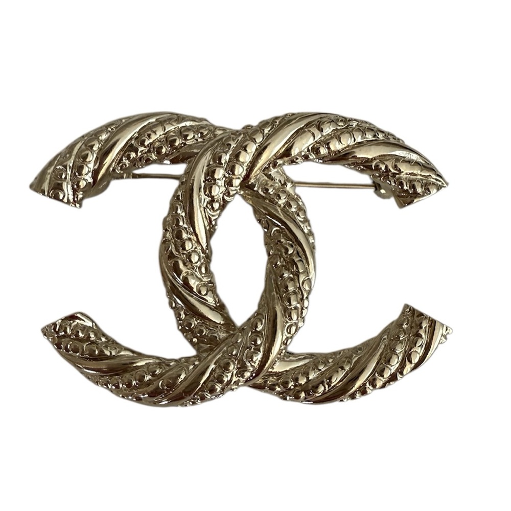 NEW CHANEL Crystal Twisted Light Gold CC Brooch Pin